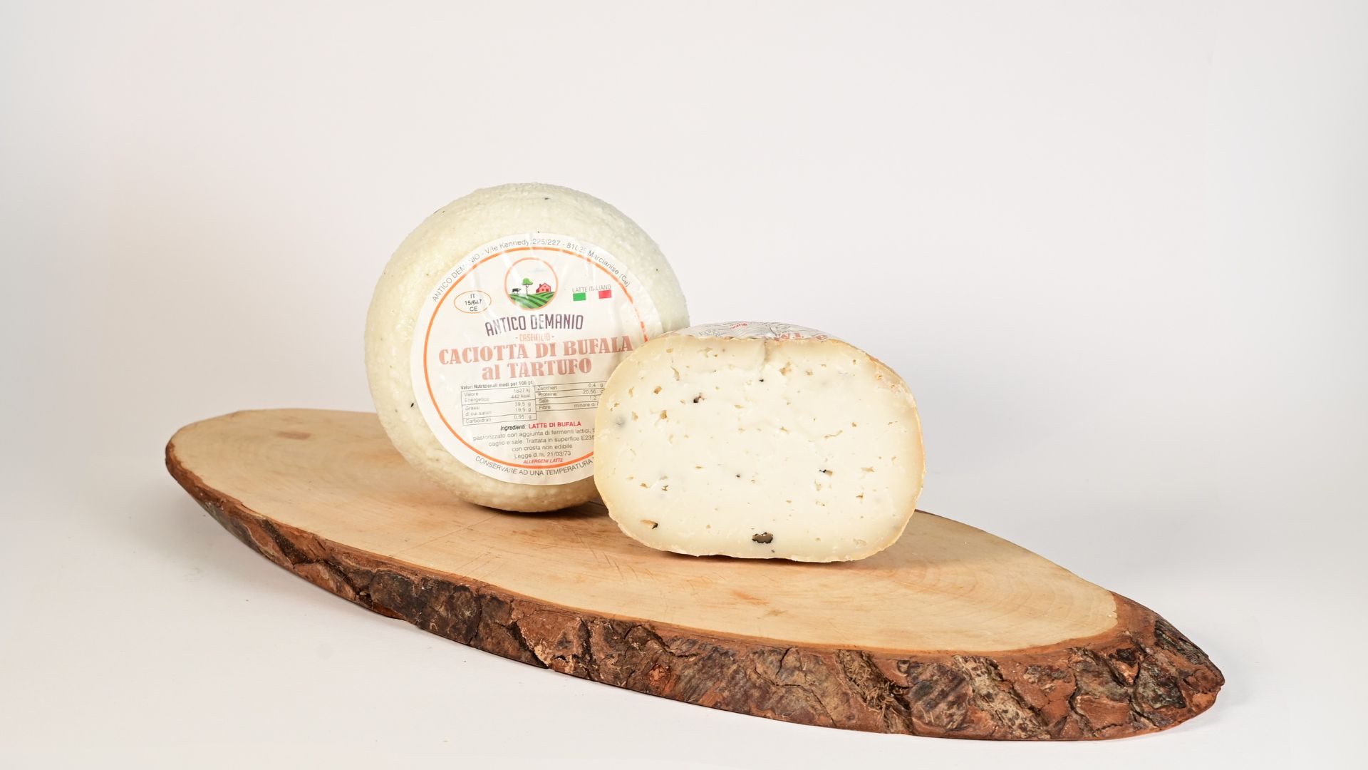 Caciotta di bufala al tartufo